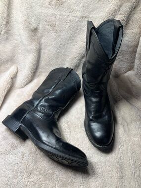 ARIAT HERITAGE BLACK COWHIDE LEATHER R TOE ROPER COWBOY BOOTS #10008813 MENS 8